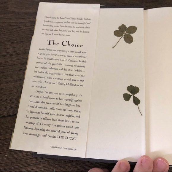 The Choice by: Nicholas Sparks hardback book - Picture 2 of 5